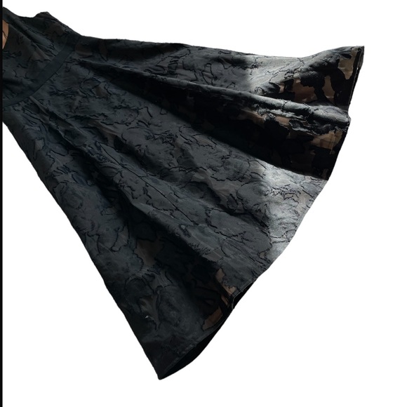 BCBG Dress size 0 - Picture 6 of 7